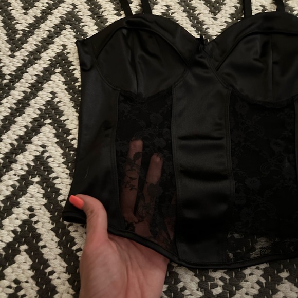 Divided Corset Cropped Top Small - Picture 2 of 4